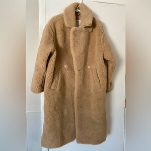 Abercrombie teddy coat (tan)